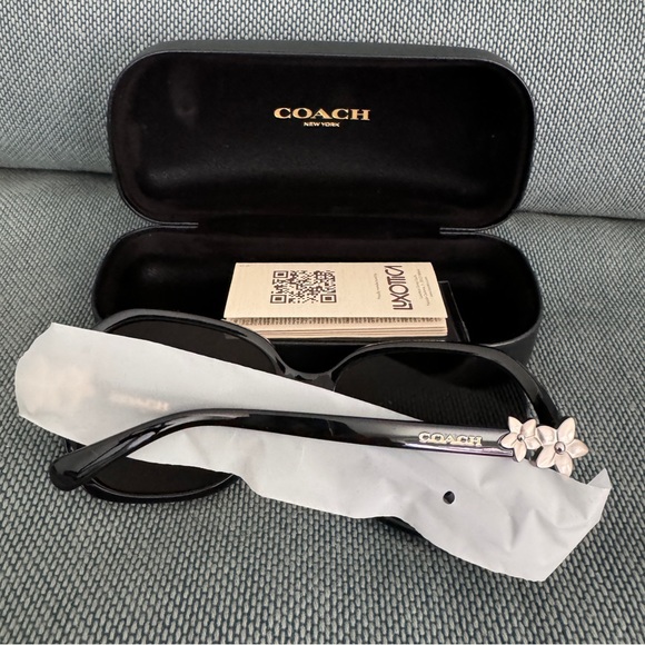 coach Integration Flower Sunglasses L1033 - Picture 2 of 6